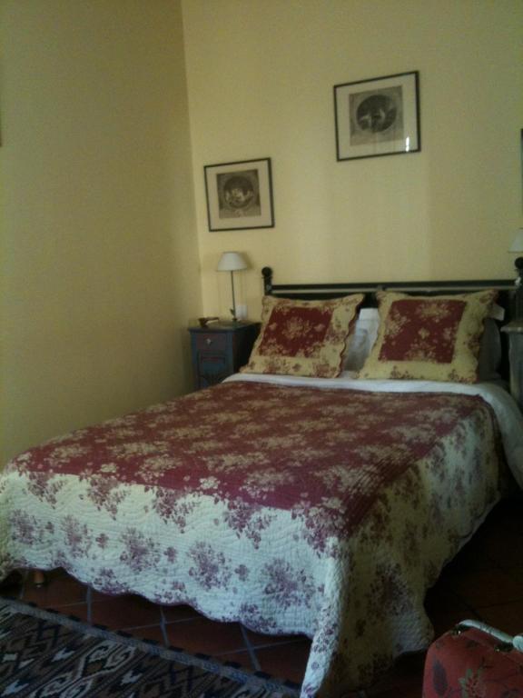 La Parenthese Hostellerie Provencale Юзес Номер фото